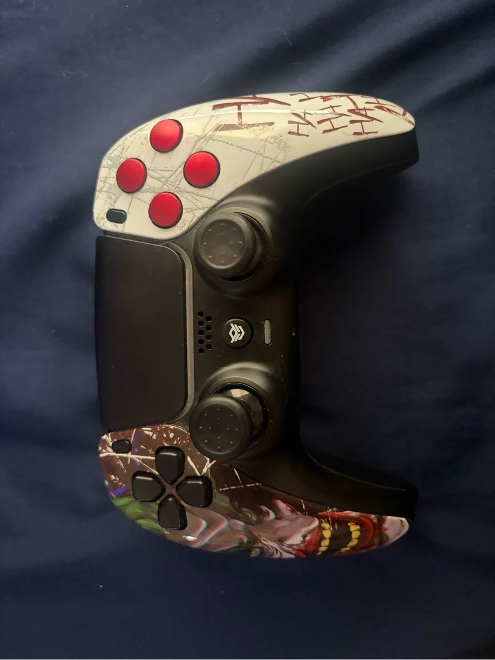 Custom The Joker PS5 controller